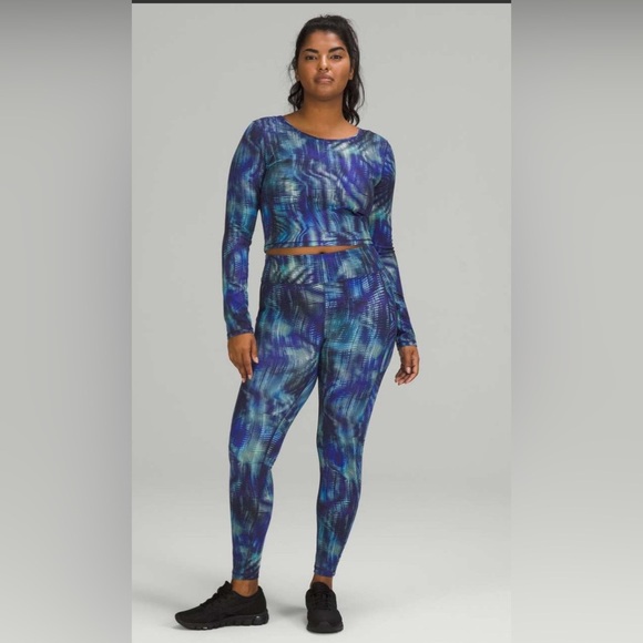 Lululemon Invigorate Legging 25” - Picture 11 of 11